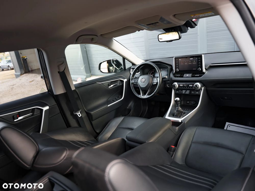 Toyota RAV4 - 19