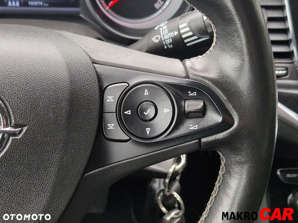 Opel Astra 1.6 CDTI Cosmo - 9