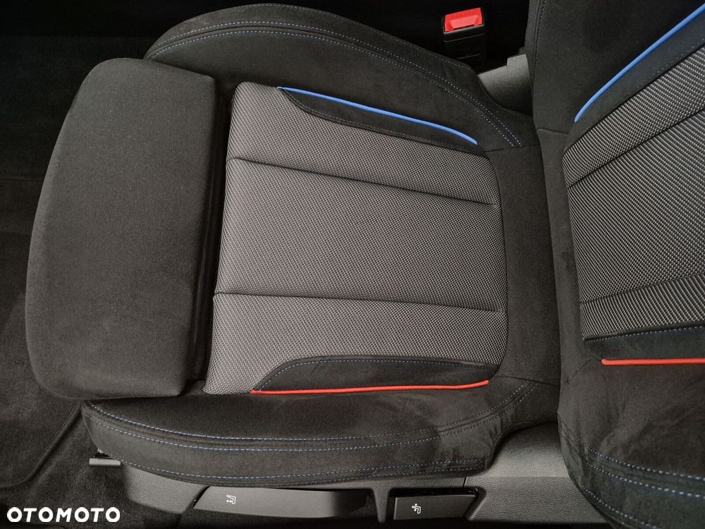 BMW Seria 3 330i xDrive M Sport sport - 14