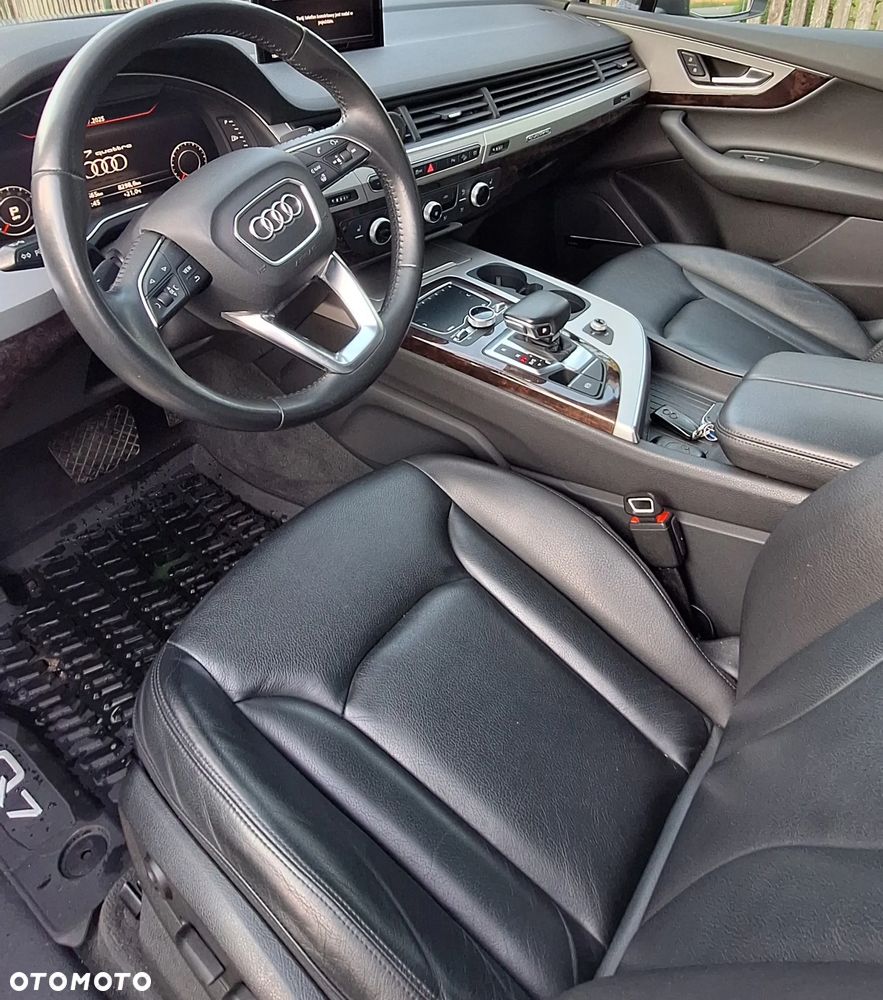 Audi Q7 - 6