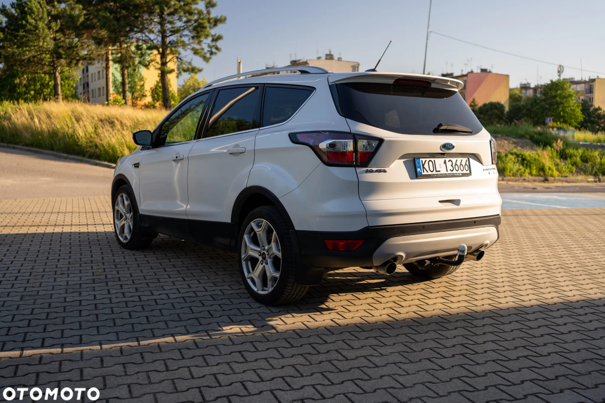 Ford Escape 2.0 EcoBoost AWD Titanium - 9