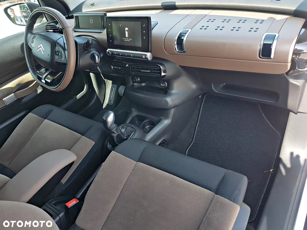 Citroën C4 Cactus 1.2 PureTech Shine Edition S&S - 23