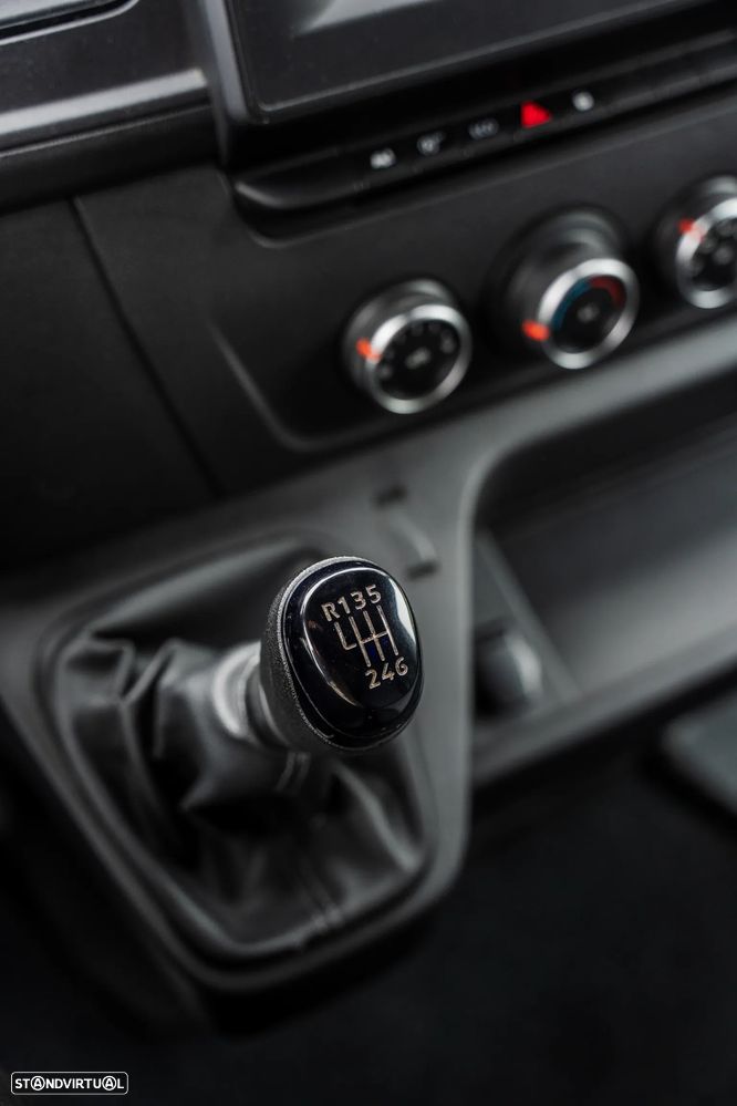 Renault Master 2.3 DCi - 24