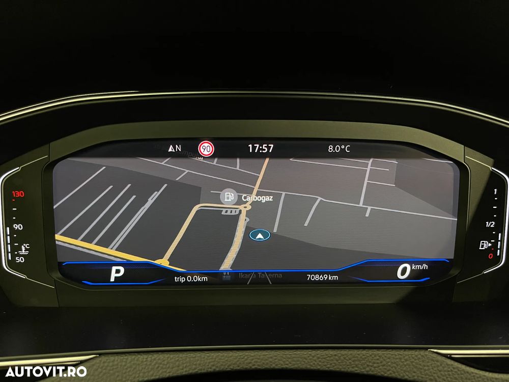 Volkswagen Passat 1.5 TSI ACT DSG Highline - 30