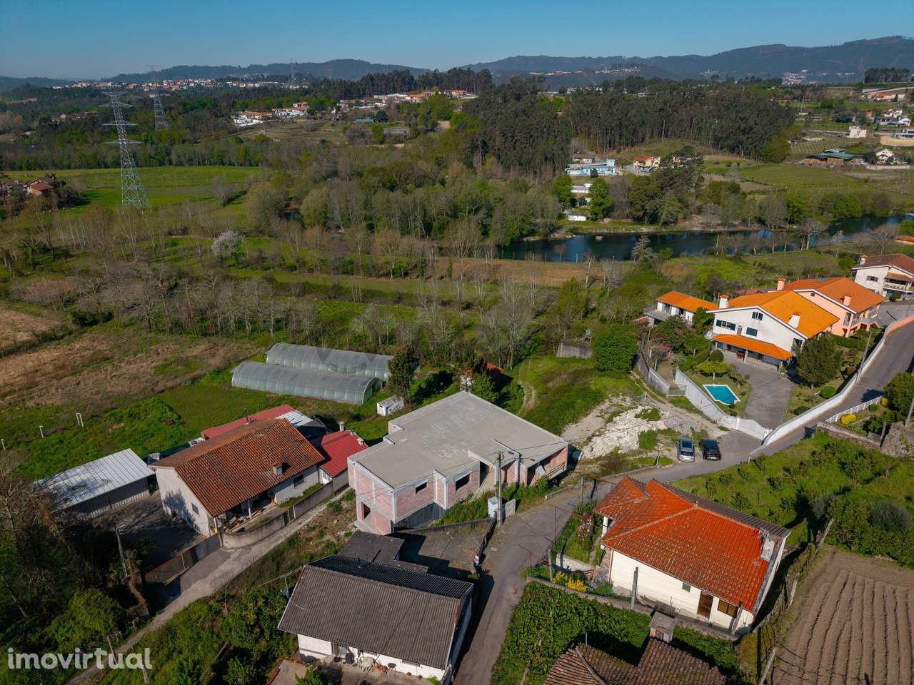 Estrutura de Moradia T3 com Vista Rio em Fiscal, Amares — Natureza... - Grande imagem: 3/30