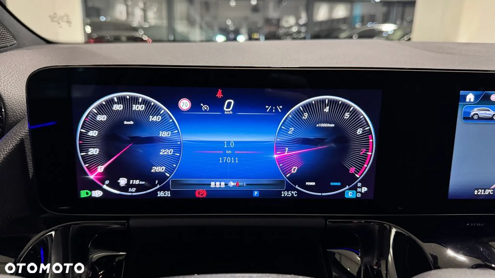 Mercedes-Benz GLA 200 AMG Line - 16