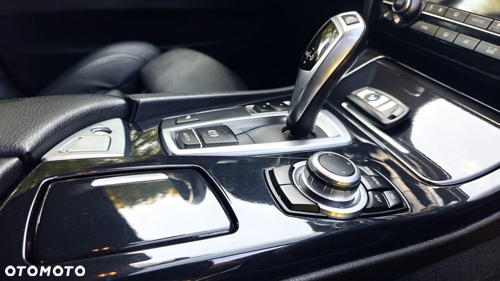 BMW Seria 5 520d Luxury Line - 26