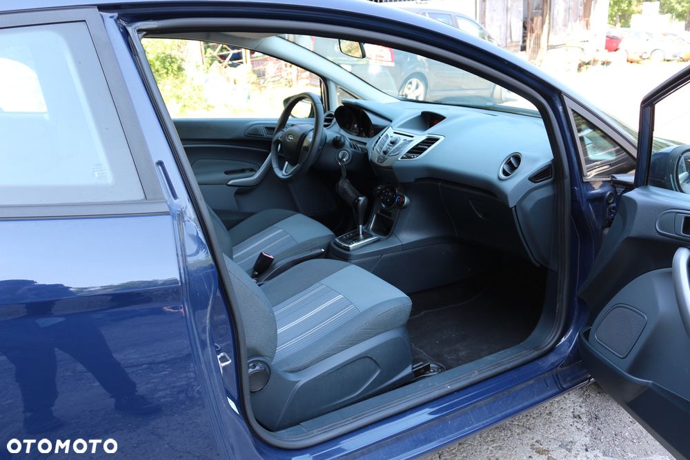 Ford Fiesta 1.4 Autom Trend - 8