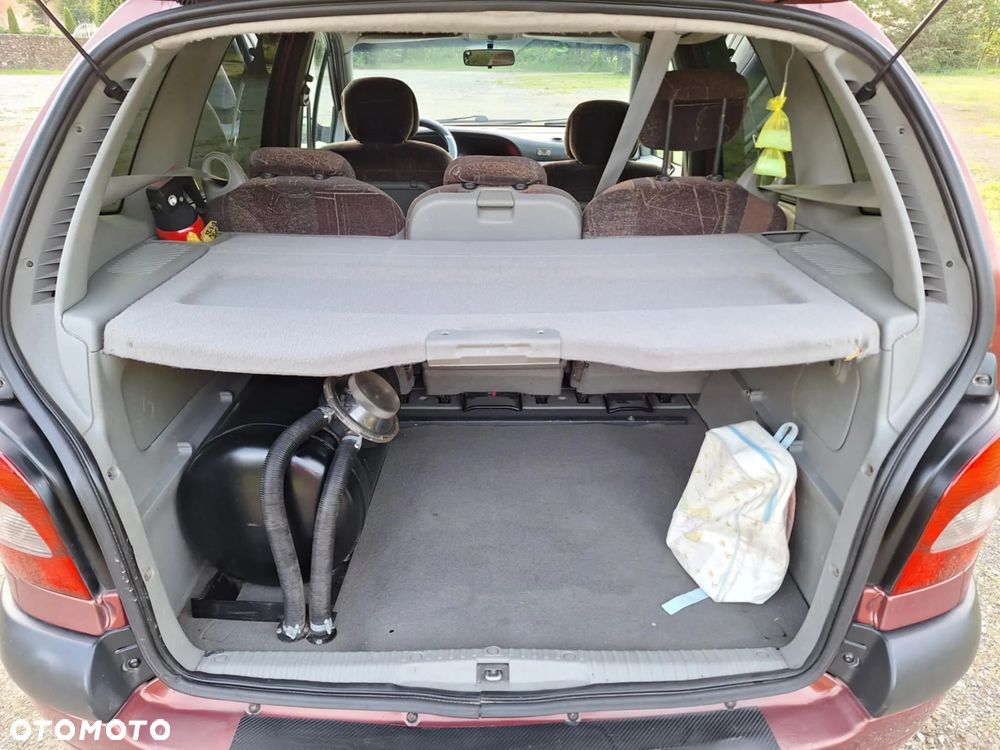Renault Scenic Megane 1.6 RT 16V - 10