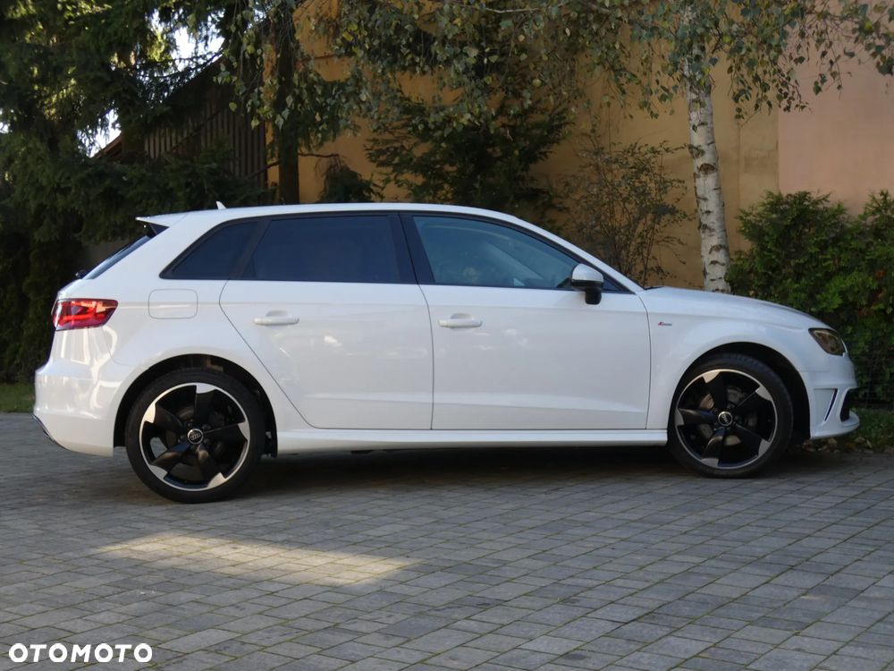 Audi A3 Sportback 1.6 TDI (clean diesel) S line Sportpaket - 16