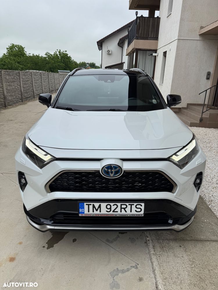 Toyota RAV4 - 1