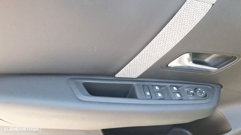 Citroën C4 1.5 BlueHDi Feel EAT8 - 6