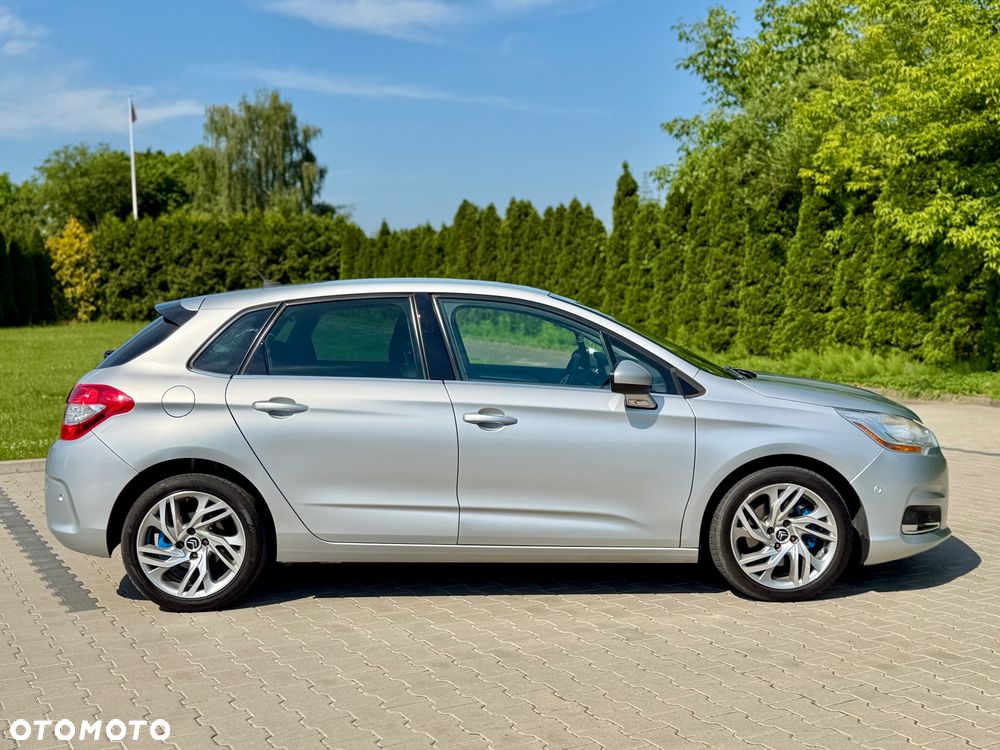 Citroen C4 2011 photo 5