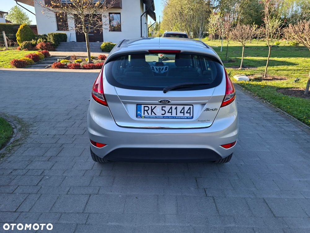Ford Fiesta 1.4 TDCi Champions Edition - 6