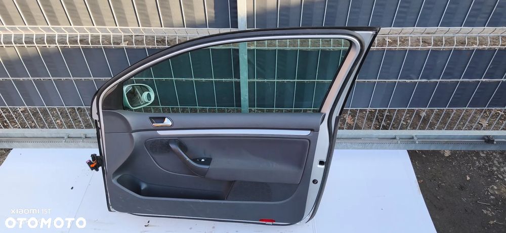 Drzwi kompletne Lewe Prawe VW GOLF 5 LA7W V części przód przednie 3D srebrne kierowcy poszycie - 18