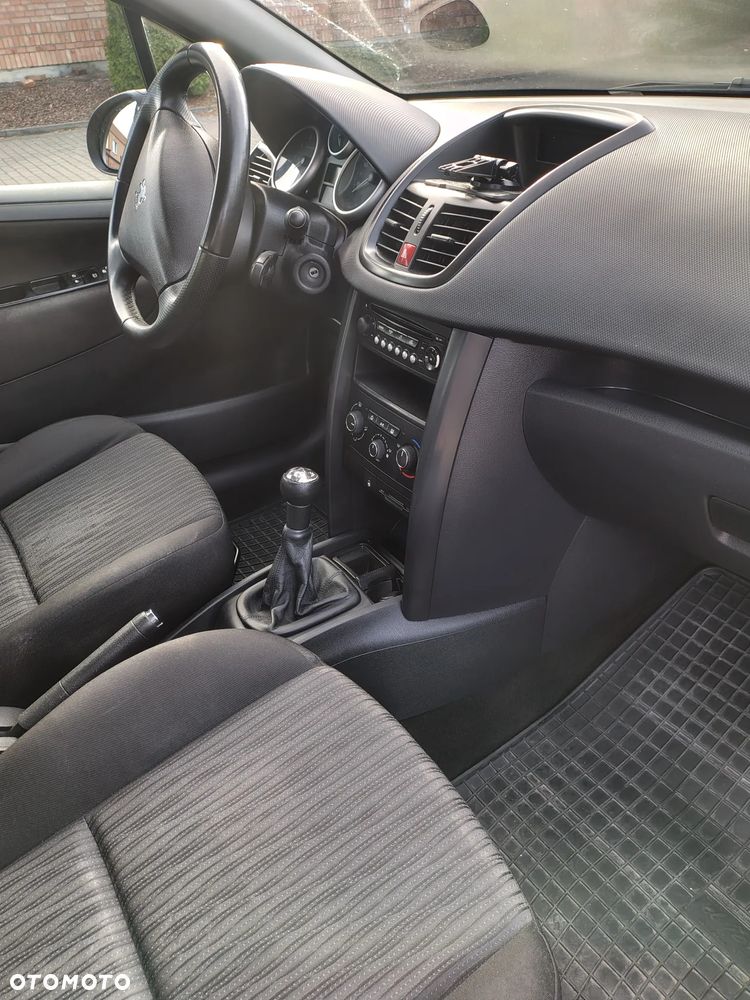 Peugeot 207 1.4 Presence - 6