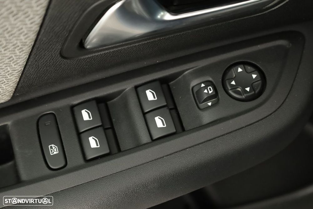 Citroën C4 X 1.5 BlueHDi Feel Pack EAT8 - 20