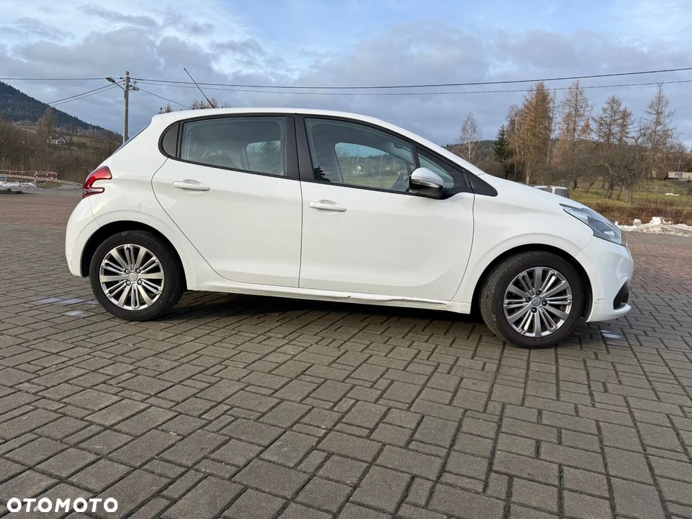 Peugeot 208 PureTech 82 Urban Move - 8