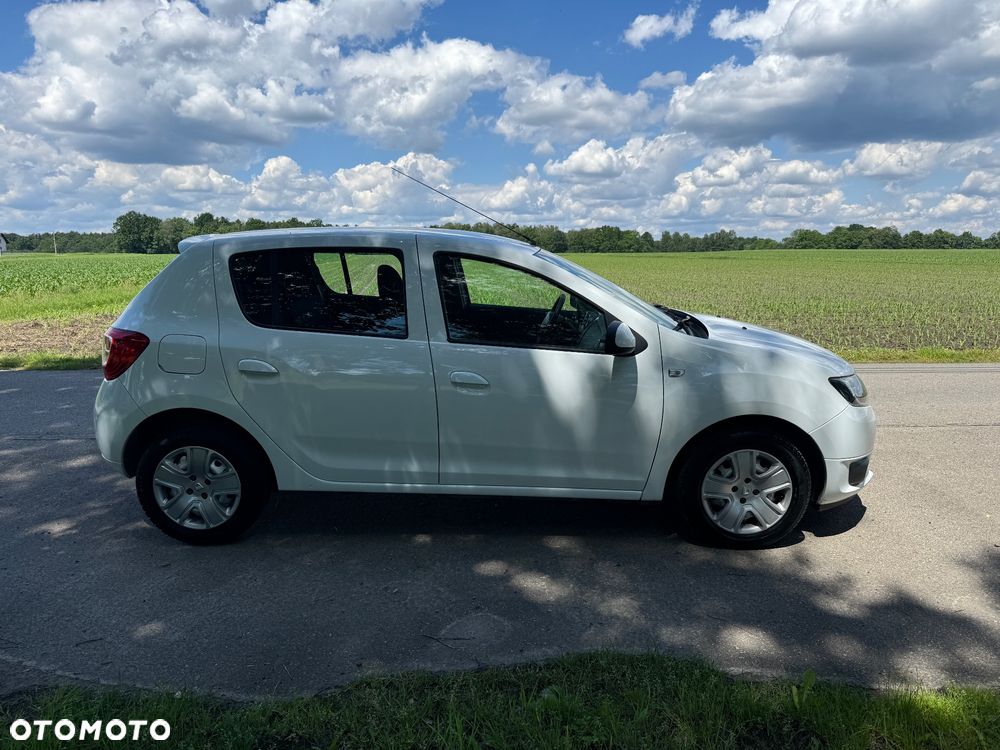 Dacia Sandero 1.2 16V 75 Laureate - 4