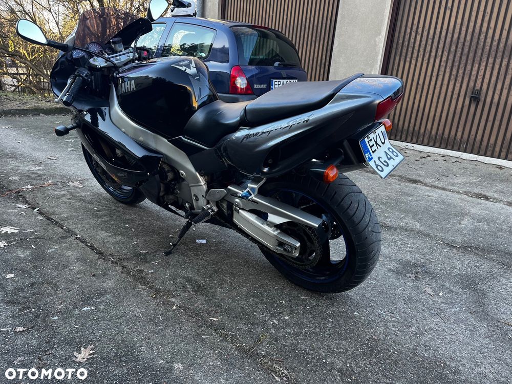 Yamaha Thunderace - 3