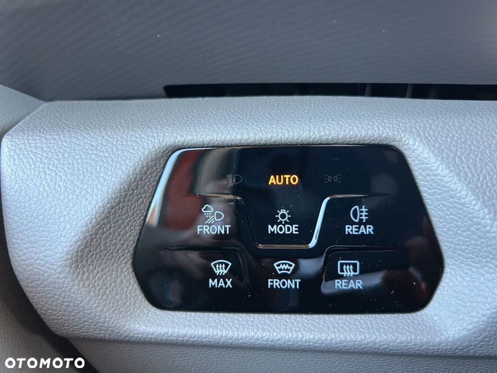 Volkswagen Multivan 2.0 TSI L2 Edition DSG - 31