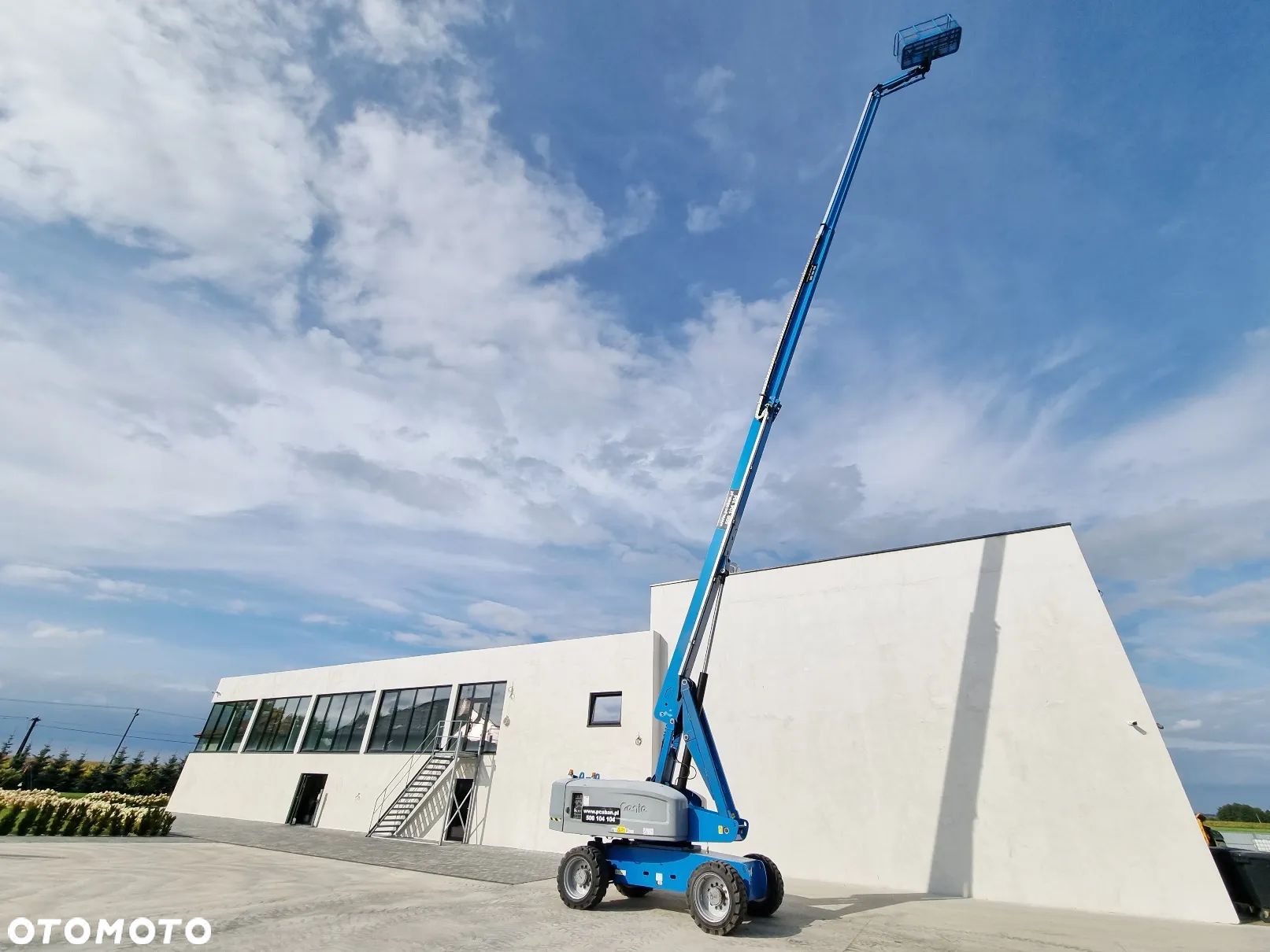 Genie S-85 / JLG 860SJ - 1
