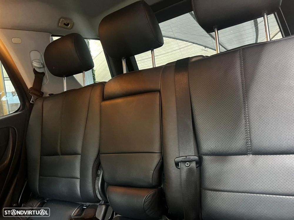 Mercedes-Benz ML 270 - 12