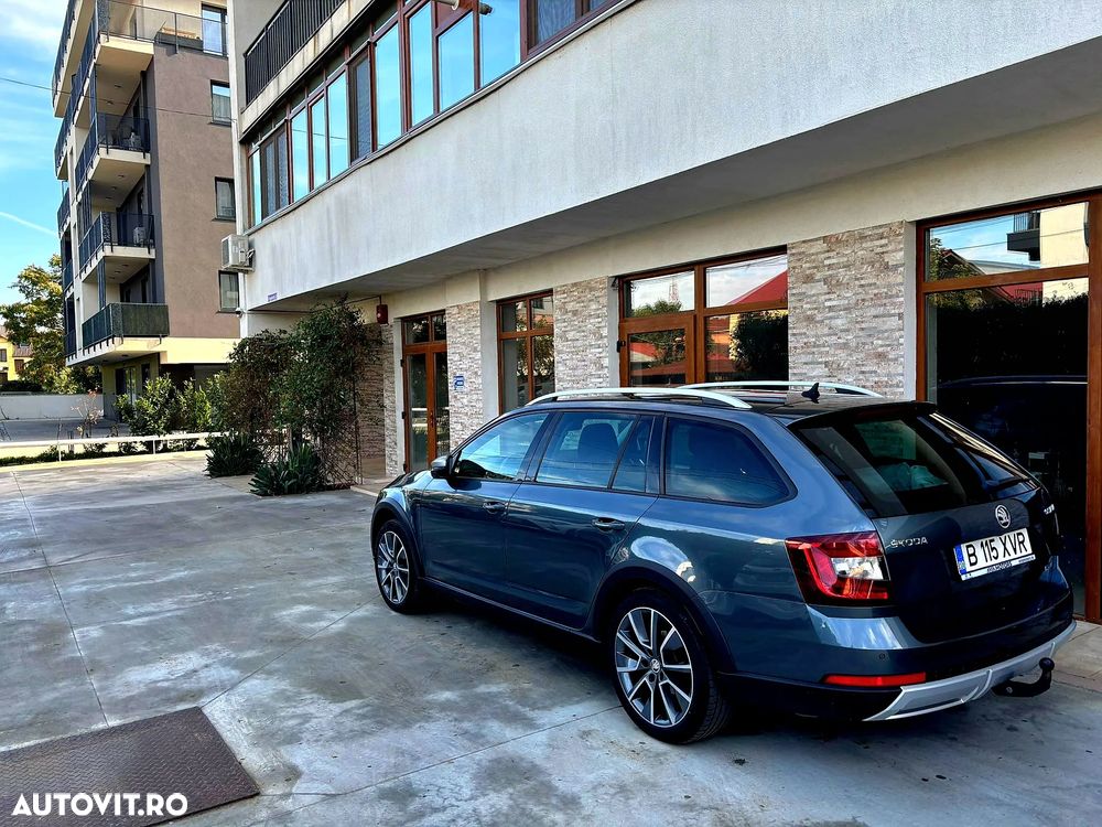 Skoda Octavia Combi Diesel 2.0 TDI 4X4 DSG Scout - 2