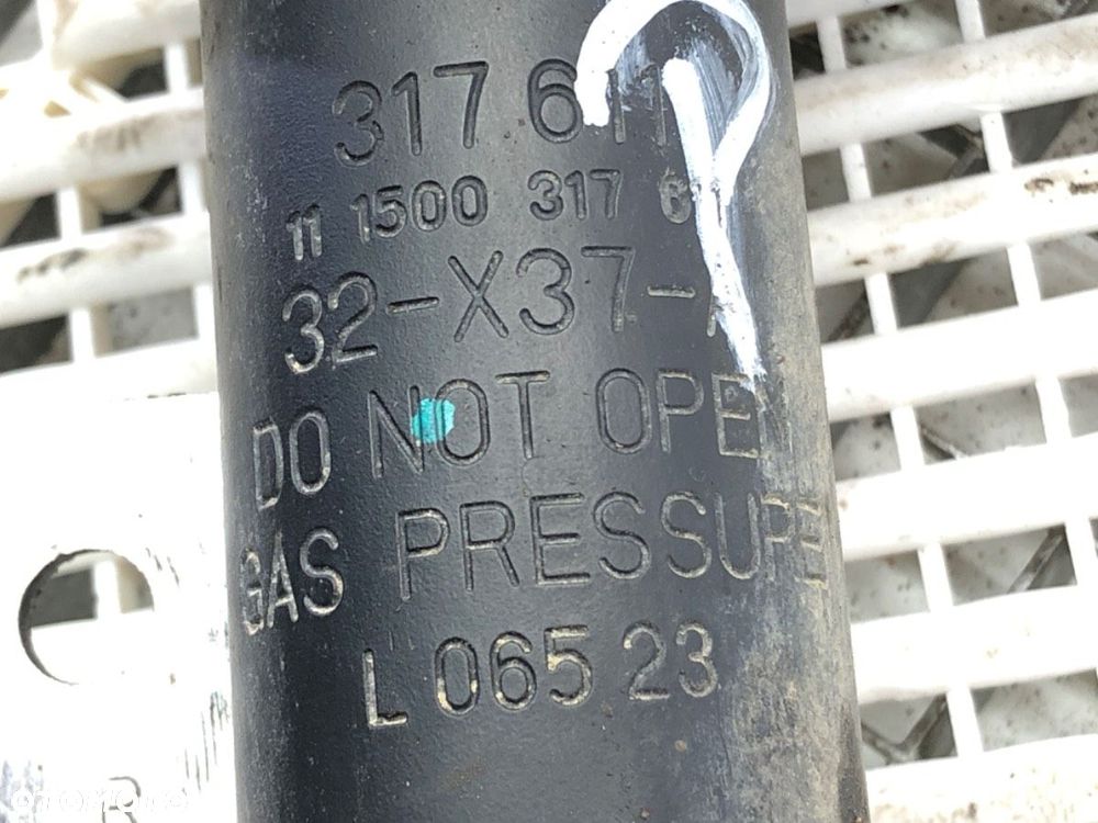 AMORTYZATOR LEWY PRZÓD SPRĘŻYNA - 66.00 PLN - TOYOTA AVENSIS VERSO (_M2_) 2001 - 2011 2.0 D - 4