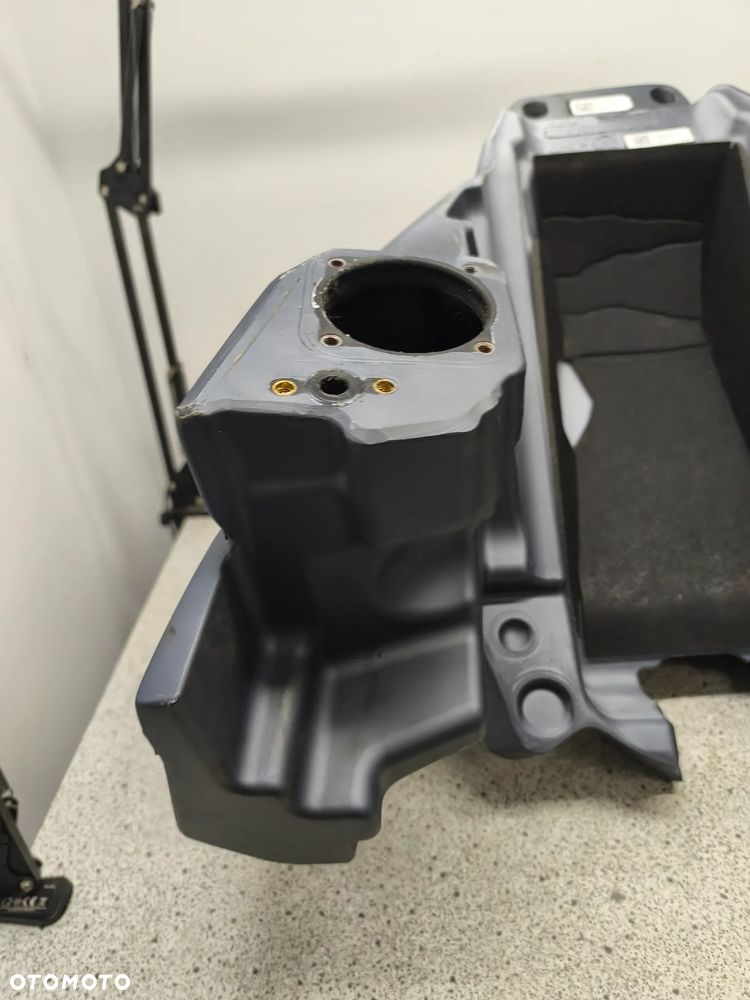 Bak, zbiornik paliwa KTM 1290 Super Duke GT - 31