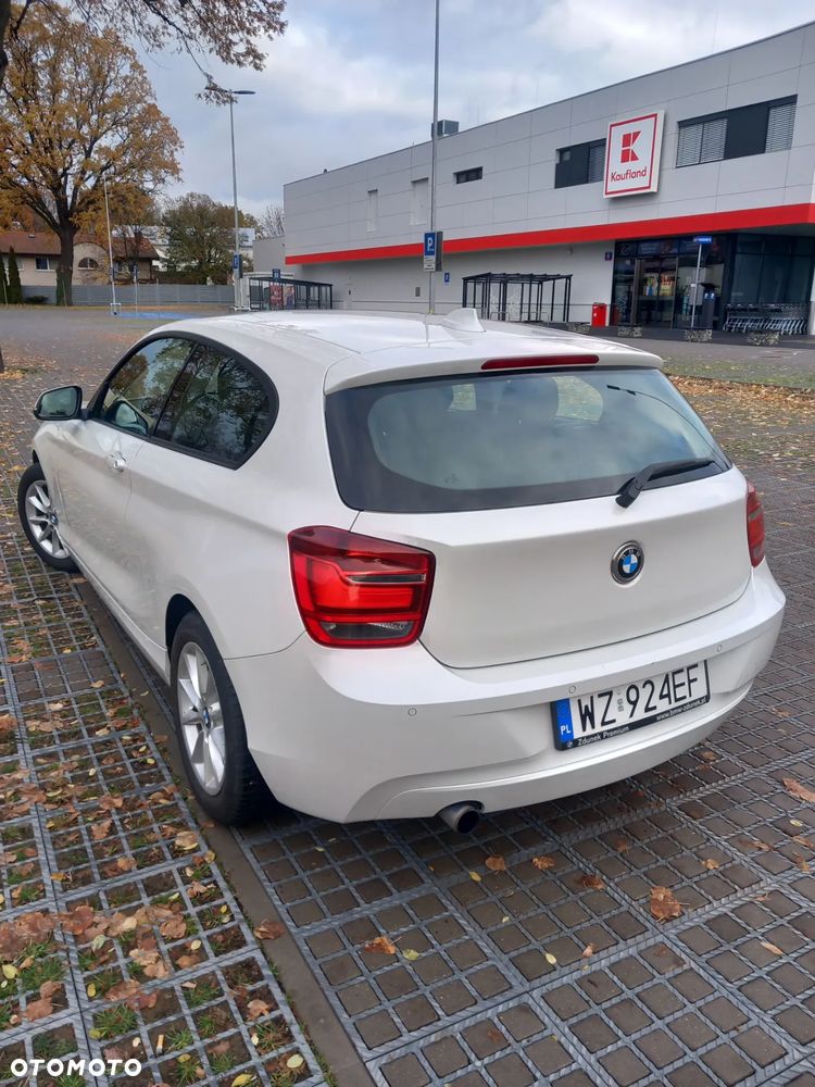 BMW Seria 1 116i - 4
