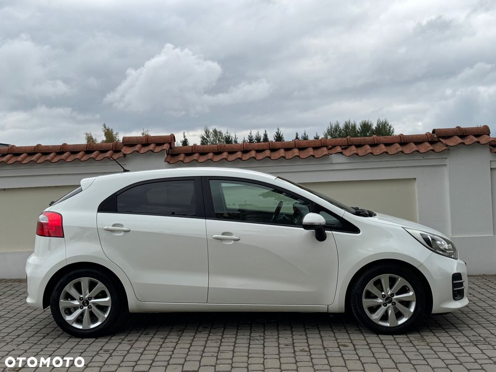Kia Rio - 35