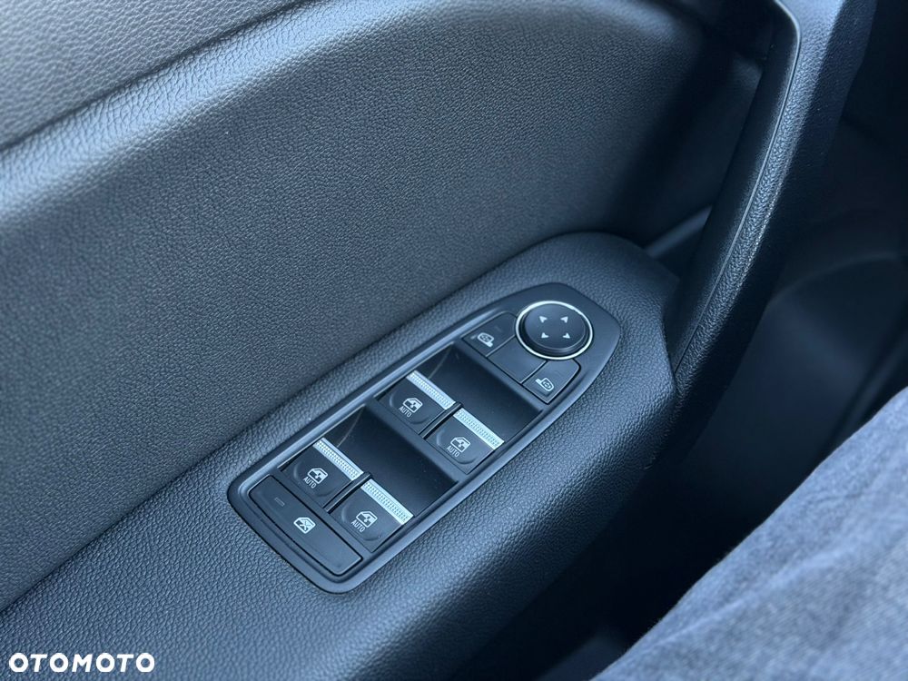 Renault Captur 1.0 TCe Intens - 21