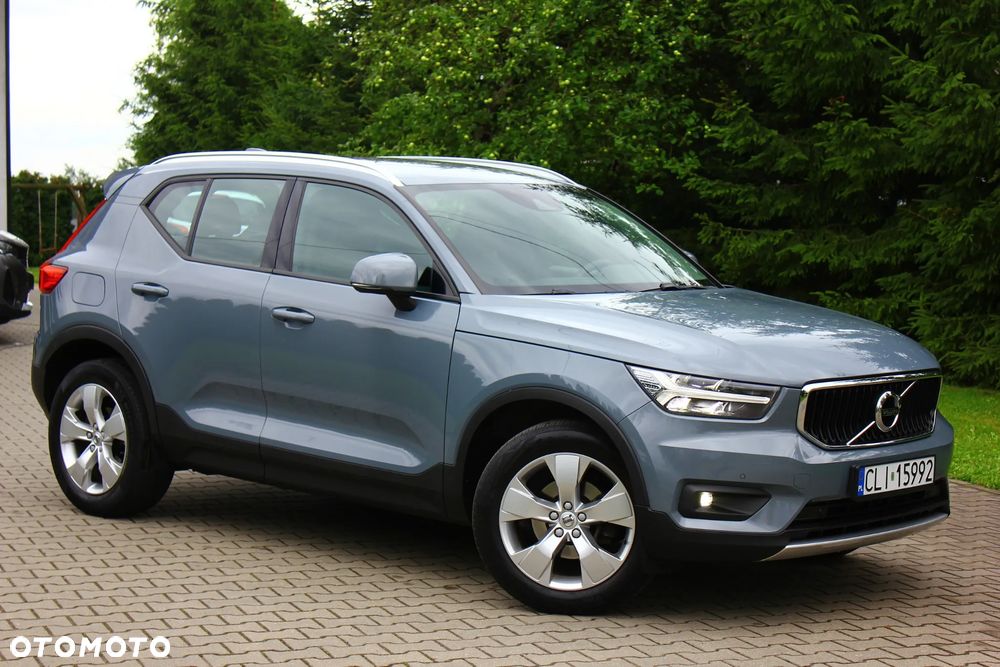 Volvo XC 40 T3 Momentum Pro - 3
