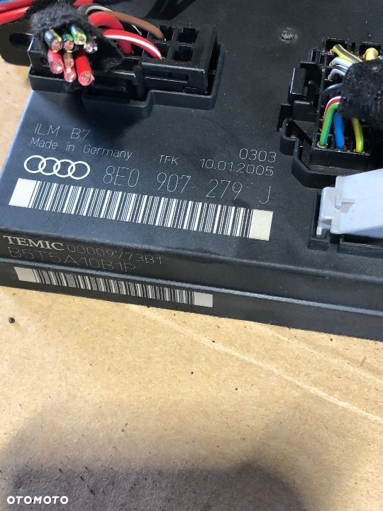 Moduł sterownik świateł Audi A4 B7 8E0907279J
