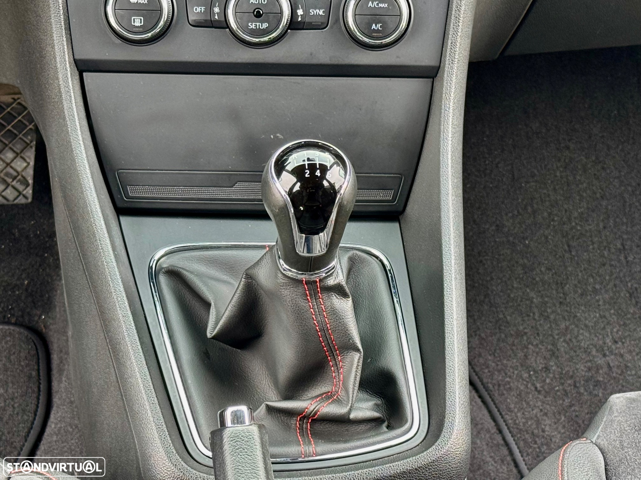 SEAT Leon 2.0 TDi FR S/S - 11