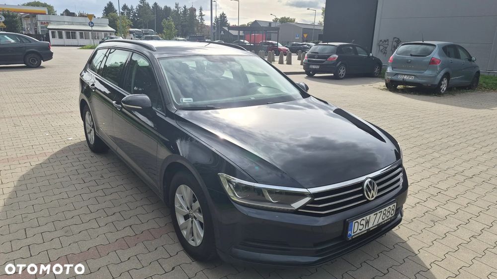 Volkswagen Passat 2018 photo 2