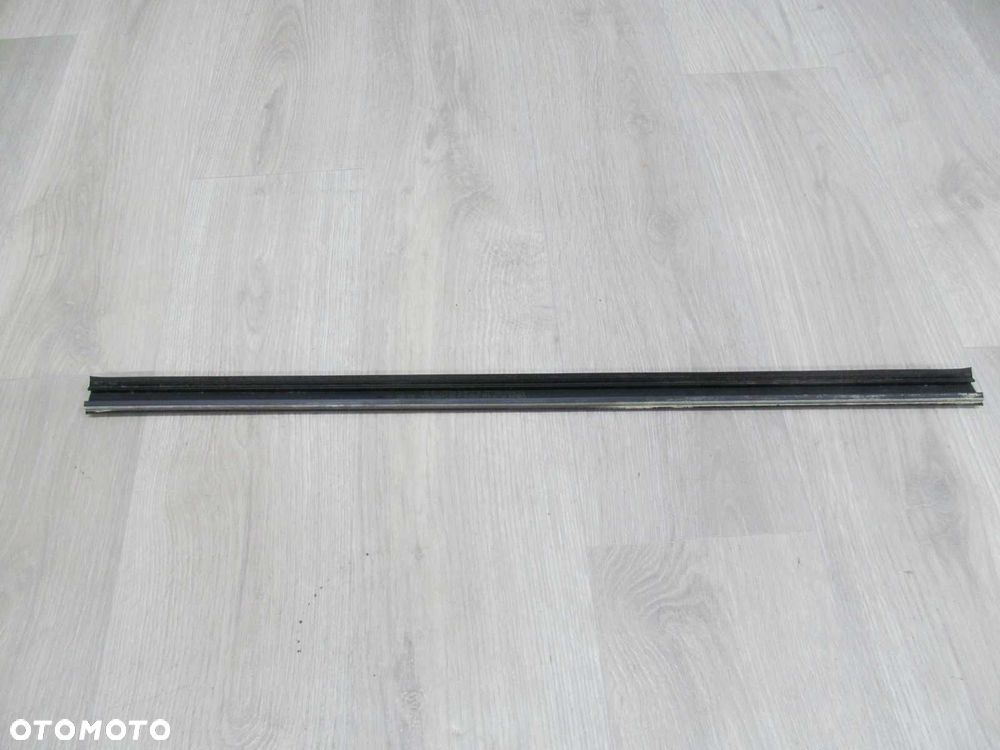 VOLVO V70 XC70 LISTWA DACHOWA DACHU TYL LEWY 39992756 426-26 99-07 - 5