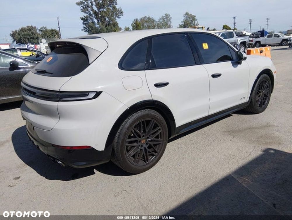 Porsche Cayenne - 3