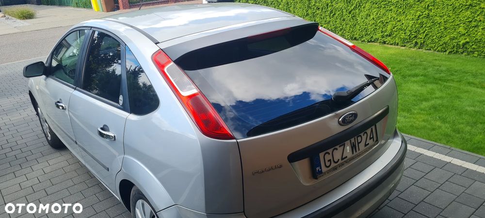Ford Focus 1.6 Comfort - 32