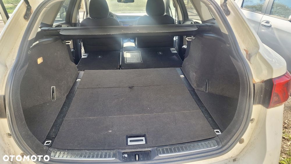 Toyota Avensis Touring Sports 1.8 Edition-S - 5