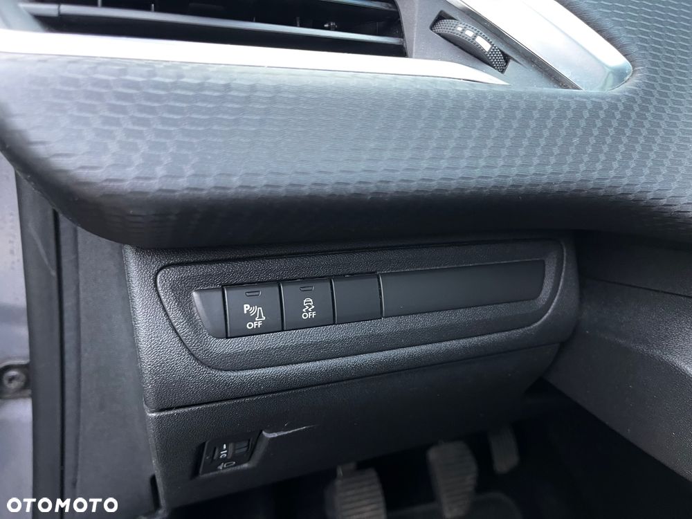 Peugeot 2008 1.2 Pure Tech Style - 14