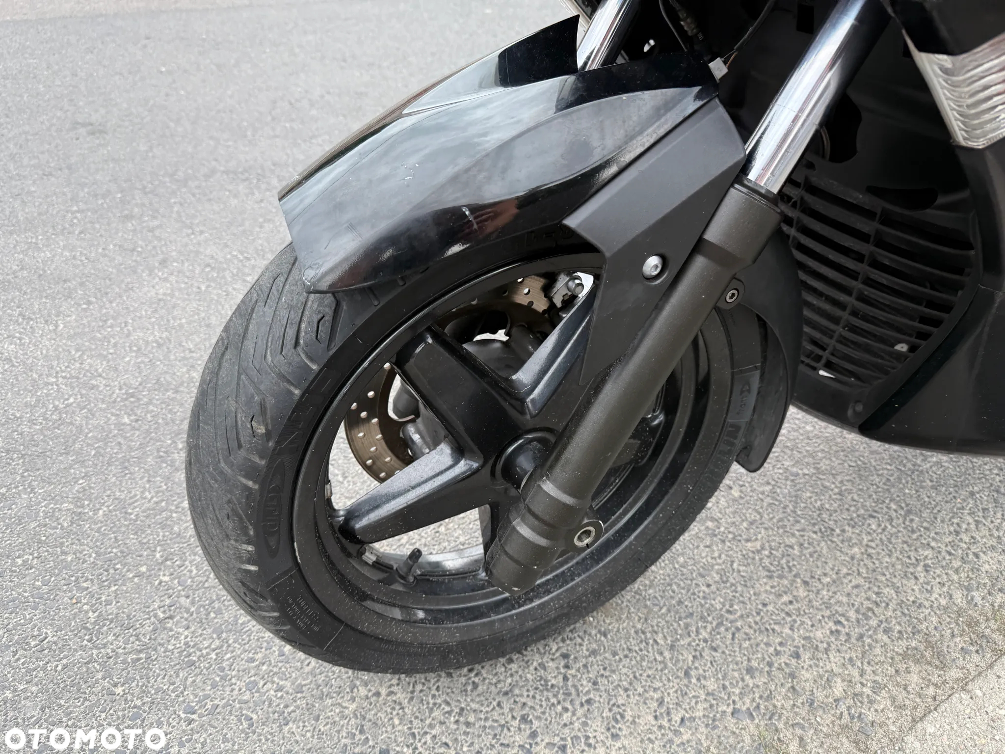 Yamaha X-max - 12