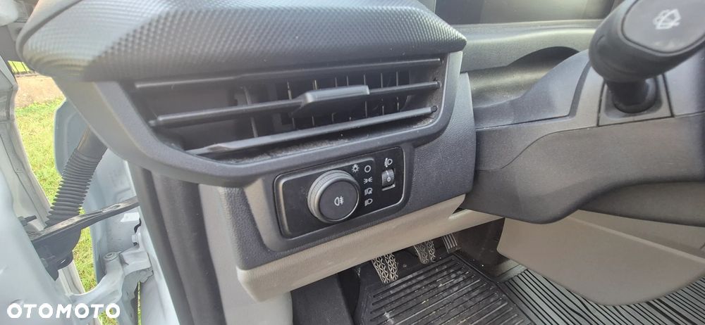 Ford Transit Custom - 24