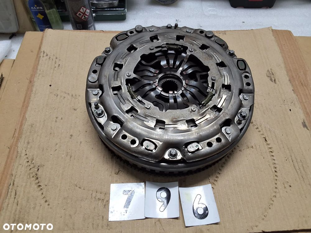 MERCEDES B-KLASA W245 B180 B200 CDI A-KLASA A180 A200 CDI KOMPLETNY SPRZĘGŁO Z KOŁEM DWUMASOWYM ORGINALE MERCEDES PO 1 TYŚ  KILOMETRÓW A6400303505 - 1