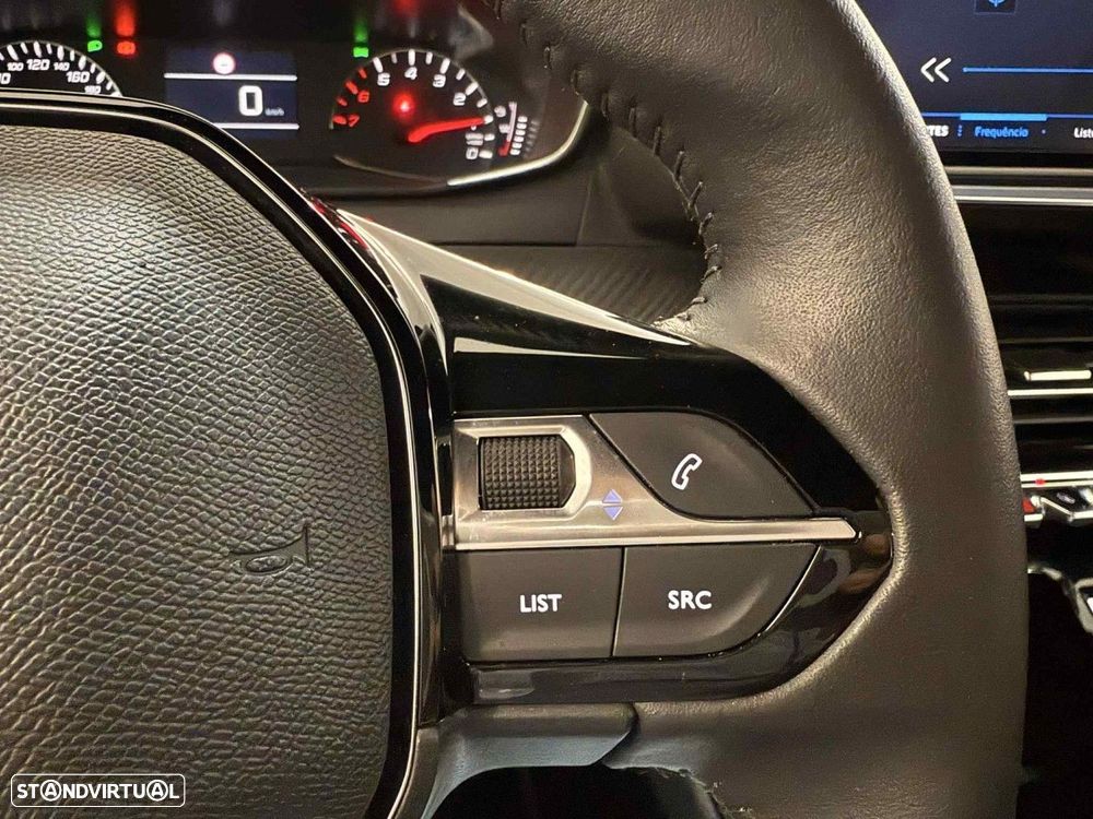 Peugeot 2008 1.2 PureTech Active - 21