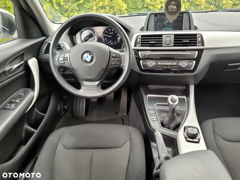 BMW Seria 1 118i - 5