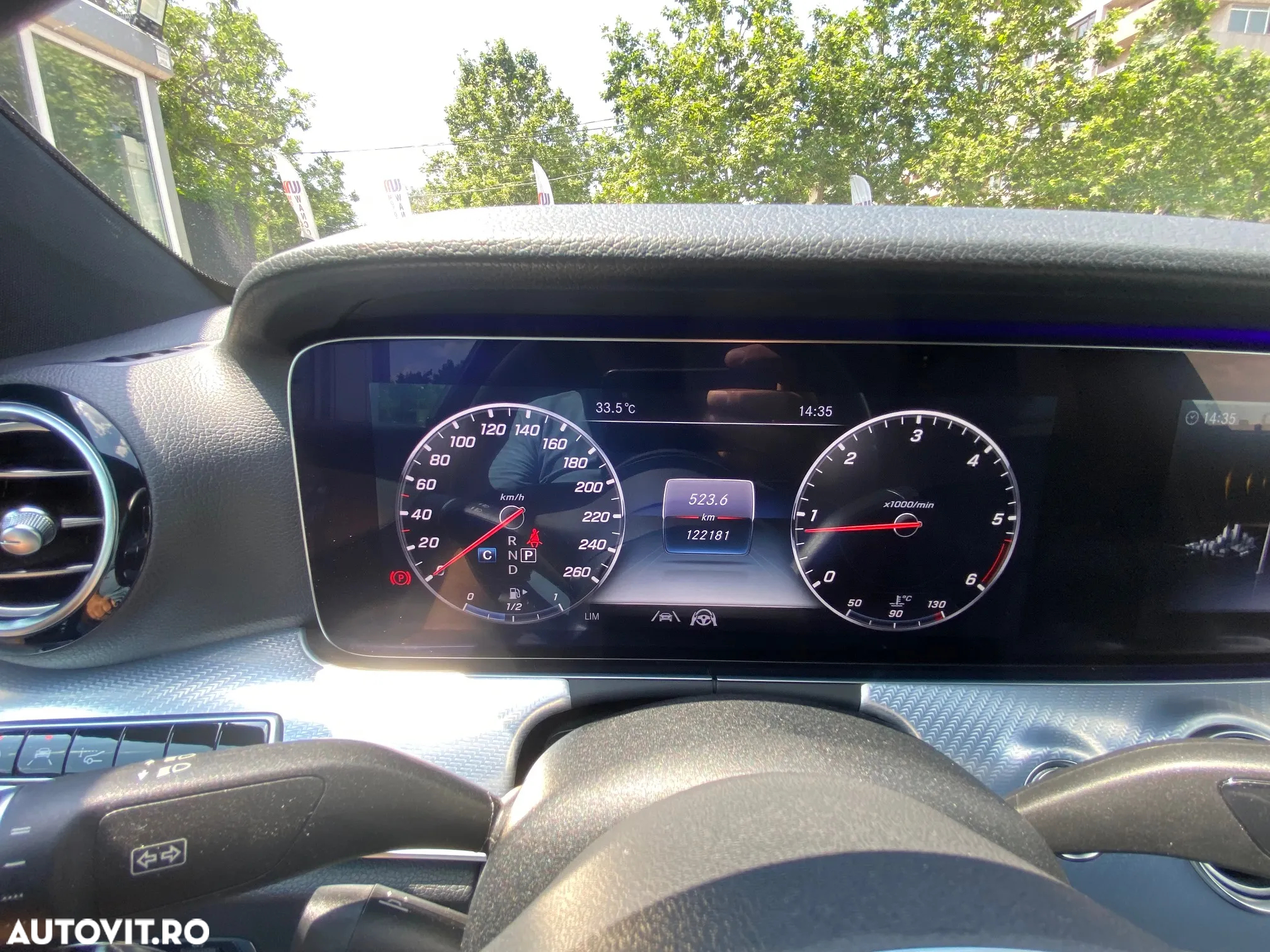 Mercedes-Benz E 220 d 4Matic 9G-TRONIC Sportstyle Edition - 18