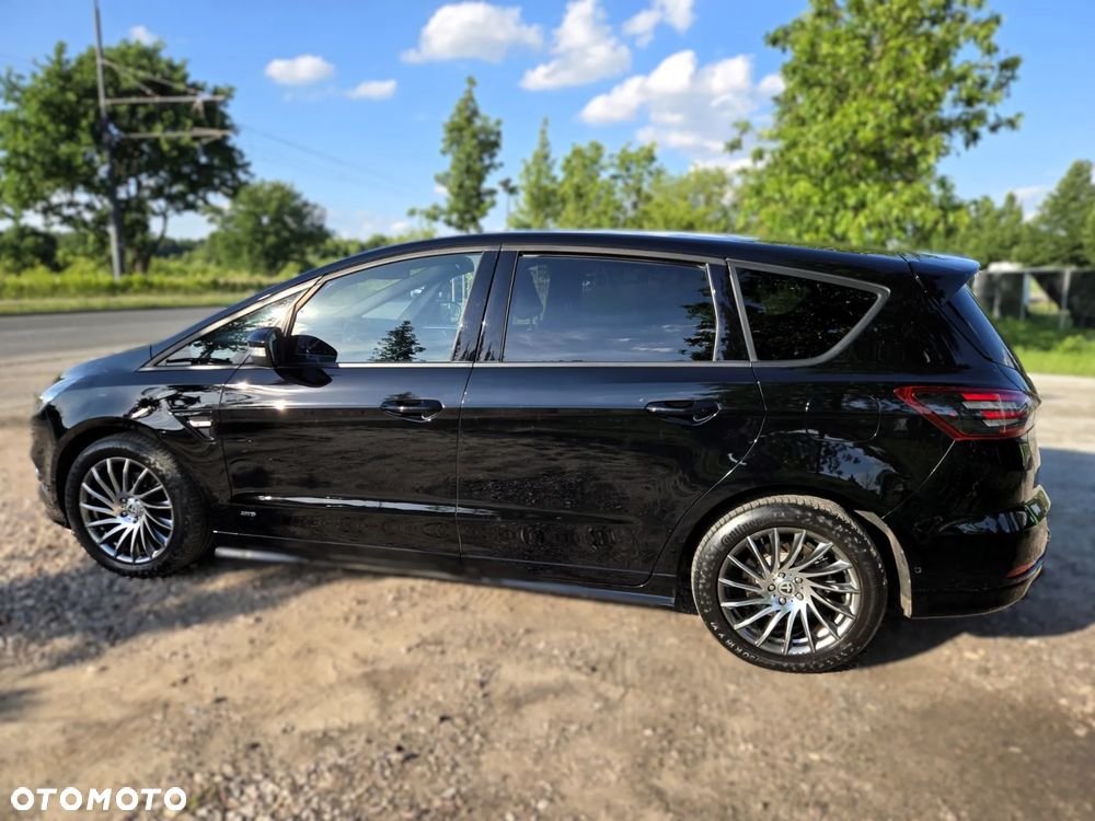 Ford S-Max - 10