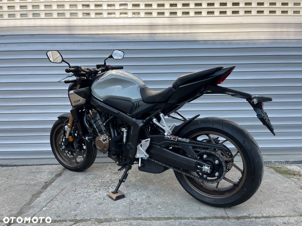 Honda CB - 7